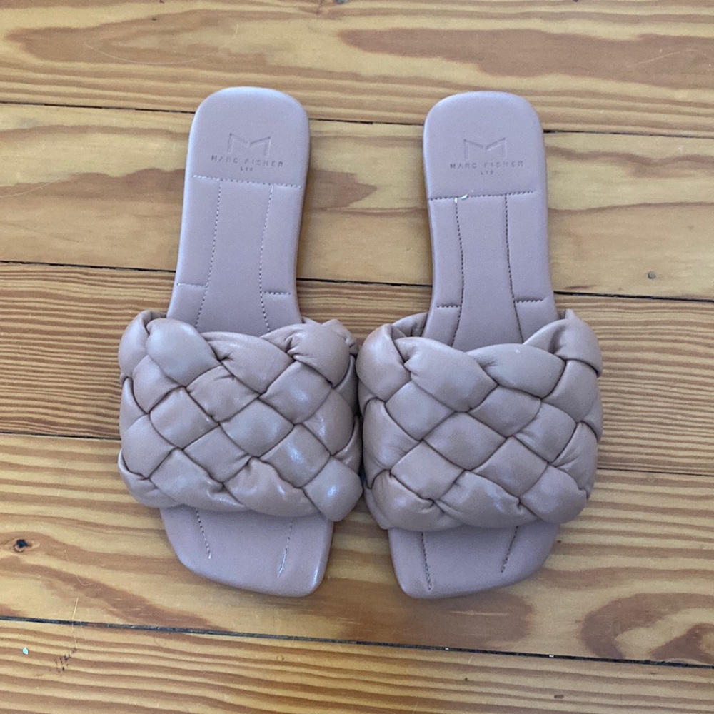 Marc Fisher sandals - like new!